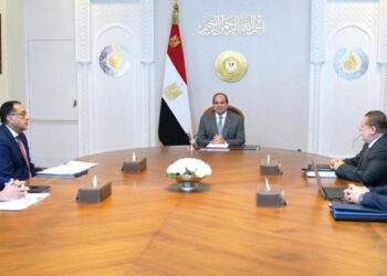 الرئيس السيسي يوجه بضرورة انتظام سداد المستحقات المالية للشركات المتعاقدة مع الدولة بقطاع البترول والغاز