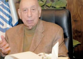 الرئيس يقترض 10 آلاف جنيهقد لاتصدق ولكنه حصل بالفعل