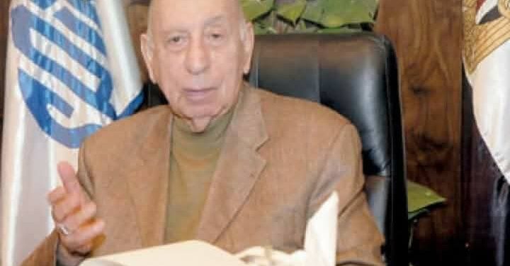 الرئيس يقترض 10 آلاف جنيهقد لاتصدق ولكنه حصل بالفعل