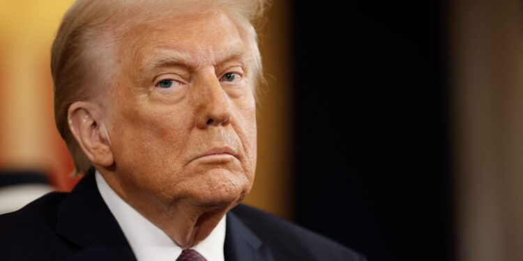 ١٤٥عضو بالكونجرس الأمريكي يطالب “ترامب” بالتراجع الفوري عن خطته التهجير القسري لسكان غزة