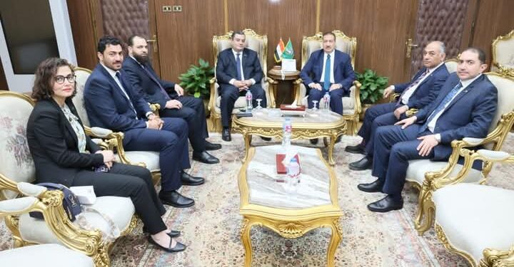 محافظ المنوفية يلتقي وفد ” مؤسسة ساعد للتنمية والتطوير ” لبحث سبل التعاون المشترك وتعزيز الأثر المجتمعي وتقديم خدمات أفضل بكافة المجالات.