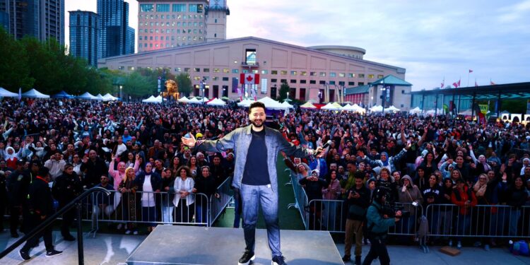 حمادة هلال يشعل أجواء كندا بحضور جماهيري فاق 30 ألف متفرج