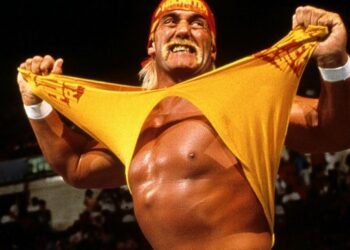 نرمين نبيل تفكر معكم وتكتب: هوجان طفل في جسم مصارع