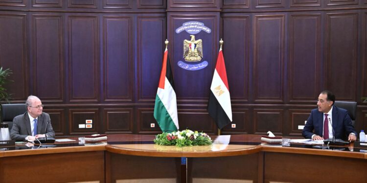 مدبولي يؤكد موقف مصر الثابت تجاه القضية الفلسطينية والرفض التام لمخططات التهجير