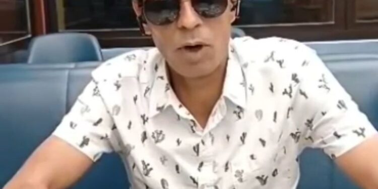 هشام الدمرداش: ظلمنى أقرب الناس وأضاعوا حقوقى وأنا فى الغربة واستغيث بالسيد الرئيس