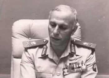 الإعلامية القديرة آمال العنانى تقرأ لكم عن الأسطورة السيد الشافعى