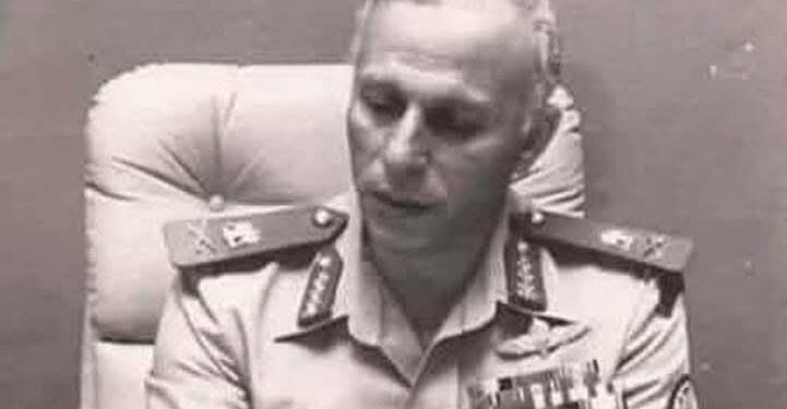 الإعلامية القديرة آمال العنانى تقرأ لكم عن الأسطورة السيد الشافعى