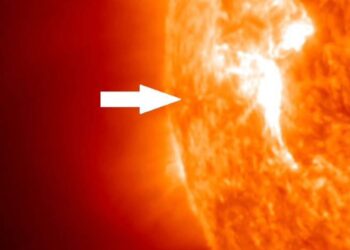 فلكية جدة…صباح اليوم : رصد توهجات شمسية متتالية 🔆💥
