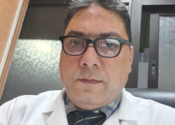 د.عادل الشناوي استشاري الصدرية بمستشفيات الحمادي يكشف عن: الأمراض التي تنتشر عند التقلبات الجوية وتصيب الجهاز التنفسي