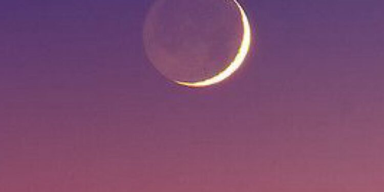 فلكية جدة…الليلة : هلال جمادى الآخرة يزين السماء