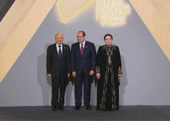الرئيس السيسى و قرينته يستقبلان القادة والملوك والزعماء المشاركون فى حفل المتحف المصرى الكبير