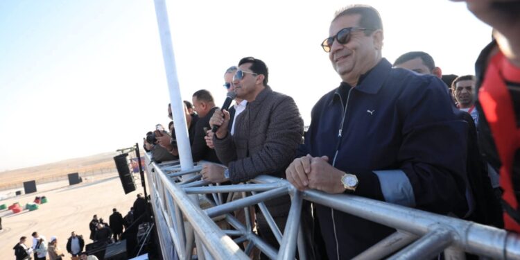 وزير الشباب والرياضة يطلق نصف ماراثون الأهرامات 2025 لتعزيز السياحة الرياضية بمشاركة أكثر من 10 آلاف متسابق من 120 دولة