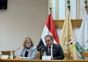 احتفالًا باليوم العالمي للغة العربية: «اللغة العربية بين الماضي والحاضر والمستقبل» على مائدة المجلس الأعلى للثقافة