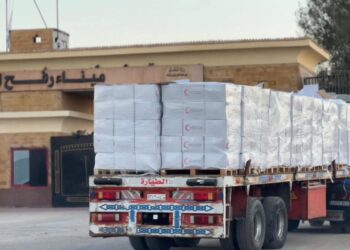 مد غزة بـ7 آلاف طن مساعدات إنسانية وشتوية ضمن قافلة زاد العزة الـ 114