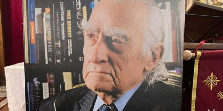 الكاتب الصحفى صموائيل العشاى يكتب: مات مراد وهبة… مات الفيلسوف الذي أزعج الأصولية لأنه علّم الناس كيف يفكّرون