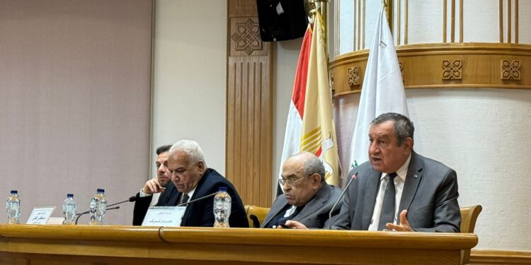 «رؤية مستقبلية للثقافة العربية» على مائدة المجلس الأعلى للثقافة