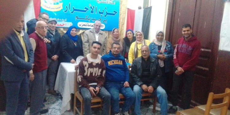 صالون «عطر الأجبة» يحتفي بنخبة من الشعراء والمثقفين في أمسية ثقافية مميزة بالإسكندرية