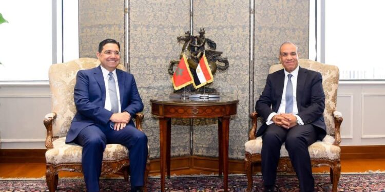 وزير الخارجية يستقبل نظيره المغربي ويبحثان تعزيز العلاقات الثنائية ومستجدات الوضع الإقليمي