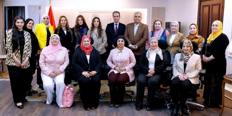 بحضور كريمته.. المسلماني يستقبل خريجي (دورة مفيد فوزي) من أكاديمية ماسبيرو بالتعاون مع كلية الدفاع الوطني