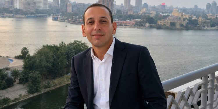 كلنا مع بلدنا