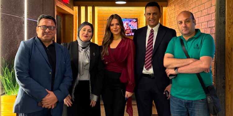 الصقر علي شاشة الأولي والفضائية المصرية احتفالا بعيد الدفاع الجوي 30 يونيو