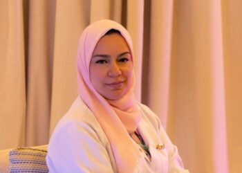 أشارت للاختبارات التي تشملها الفحوصات.. د.دعاء مسعود أخصائية النساء والولادة بمستشفيات الحمادي: فحوصات ماقبل الزواج تقييم للحالة الصحية لكل الأطراف..والكشف عن الأمراض المعدية