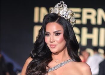 بعد تتويجها بلقب ملكة جمال مصر.. سما كامل تحصد درع التميز في مهرجان  International Fashion Awards