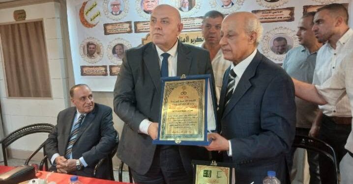 رئيس الإذاعة المصرية يكرم علي مسعود السهيت مدير عام التخطيط الديني لبلوغه سن المعاش