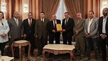 وفد نقابة الصحفيين برئاسة النقيب يقدم التهنئة لمجلس إدارة نادي قضاة مصر