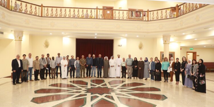 قصائد بإيقاعات عذبة ومواضيع غنية في بيت الشعر