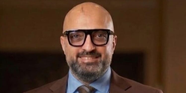 الإعلامى محمد مدنى يكتب: السم الصامت