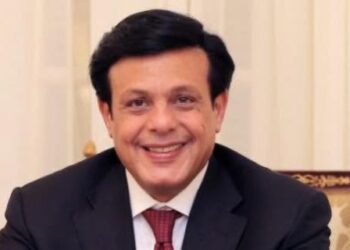 كارت أحمر من الدكتور محمد حمودة لمنتحلى صفة المحامى الدولى