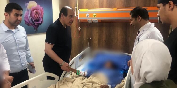 تنفيدا لتوجيهات الرئيس السيسي.. وزير الصحة يكلف نائبه بزيارة مصابي حادث الإسماعيلية والاطمئنان على حالتهم الصحية