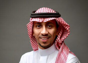 فنان الكاريكاتير أمين الحباره يحصد برونزية فري كارتون ويب في الصين