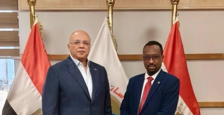وزير الثقافة والإعلام والآثار والسياحة السوداني يزور الشركة المصرية للأقمار الصناعية