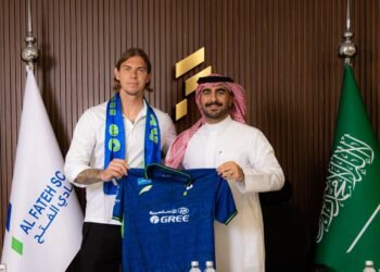 الفتح يضم الحارس الكرواتي أدريان شيمبر لثلاثة مواسم