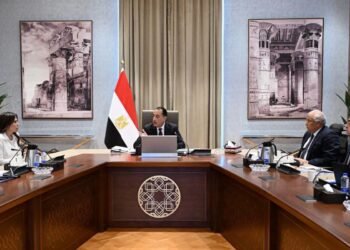 رئيس الوزراء يتابع جهود تنمية وتطوير الساحل الشمالي الغربي