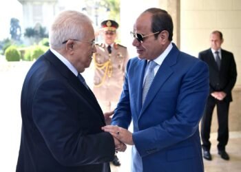 الرئيس السيسي يستقبل الرئيس الفلسطيني محمود عباس ويؤكد مركزية القضية الفلسطينية بالمنطقة