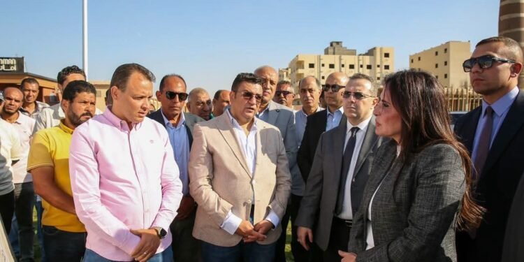 وزيرة الإسكان تتفقد أعمال التنمية ورفع الكفاءة بمنطقة «بيت الوطن» بمدينة القاهرة الجديدة