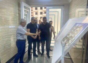 نقيب الإعلاميين يتفقد مشروع «ديارنا» بالعبور الجديدة تمهيدًا لتسليم الوحدات للأعضاء