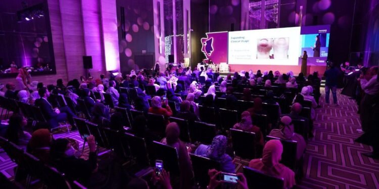 خبراء من 18 دولة يبحثون  مستجدات الطب التجميلي في الرياض  5 نوفمبر