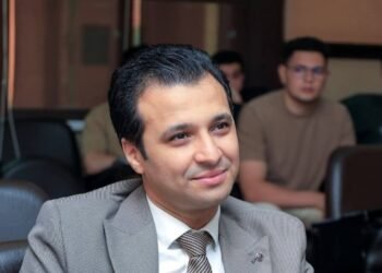 «Tapi» يتخطى 350 ألف عملية تحميل.. ومؤسسه يكشف عن قرب إطلاق «Atlas» مساعد الذكاء الاصطناعي لمتابعة فرق العمل