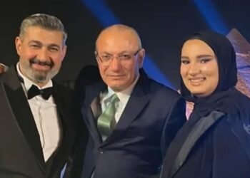 وسط إشادة من الحضور .. يارا أحمد تتألق خلال حفل «The Best» تحت سفح الأهرامات